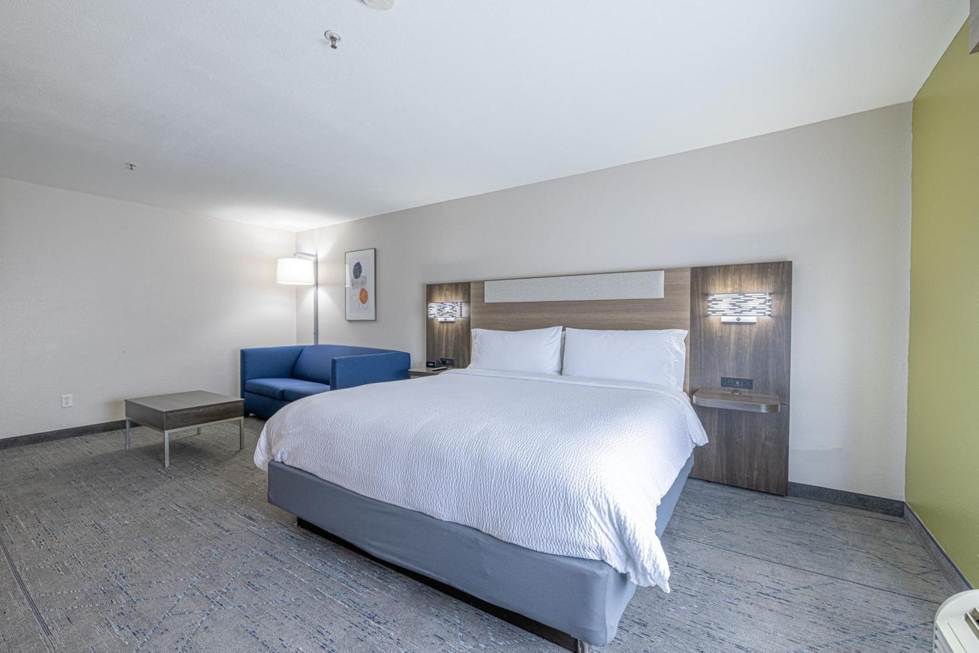 Holiday Inn Express & Suites College Station By Ihg Exterior foto
